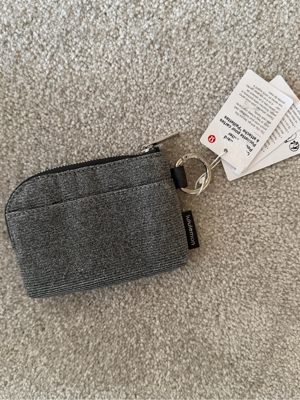 Lululemon clippable card pouch - Picture 3 of 3